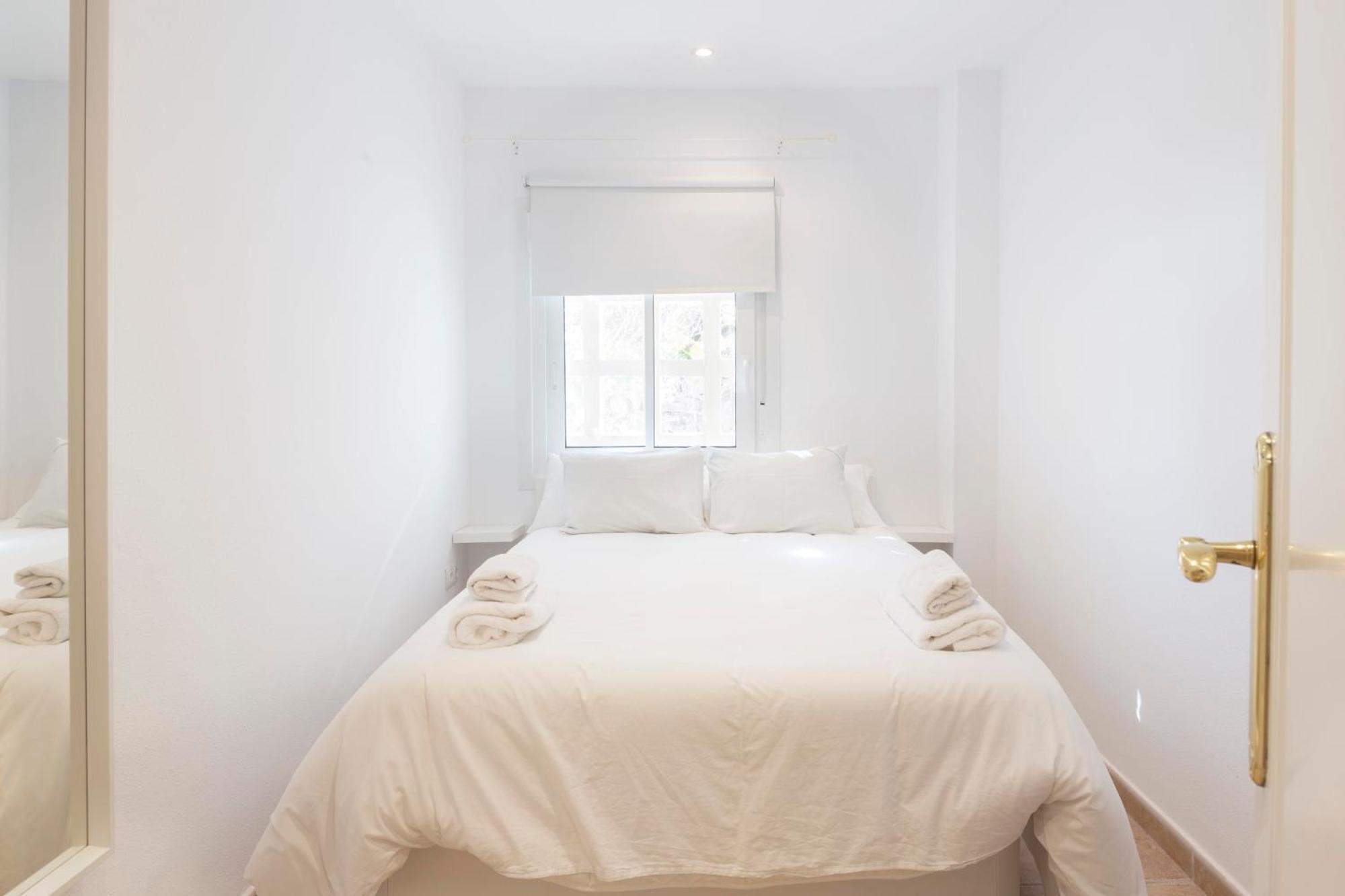 Mar Suites Malaga ベナルマデナ エクステリア 写真