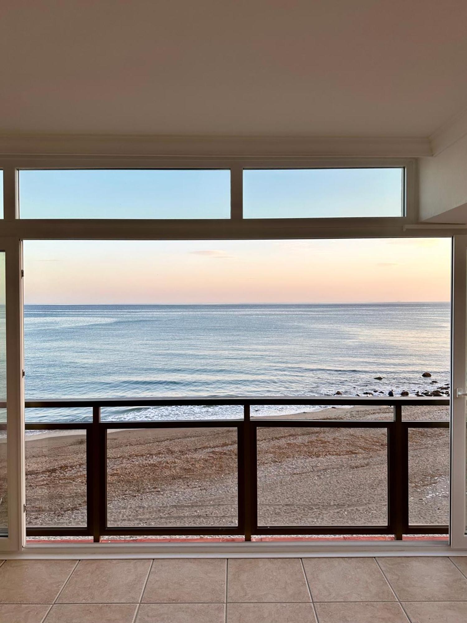 Mar Suites Malaga ベナルマデナ エクステリア 写真